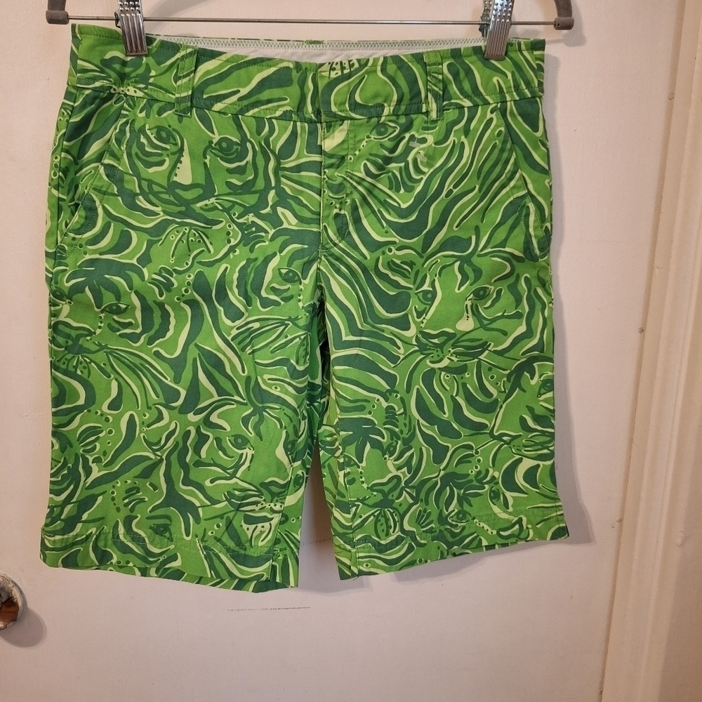 Lilly Pulitzer Green Patterned Women Shorts